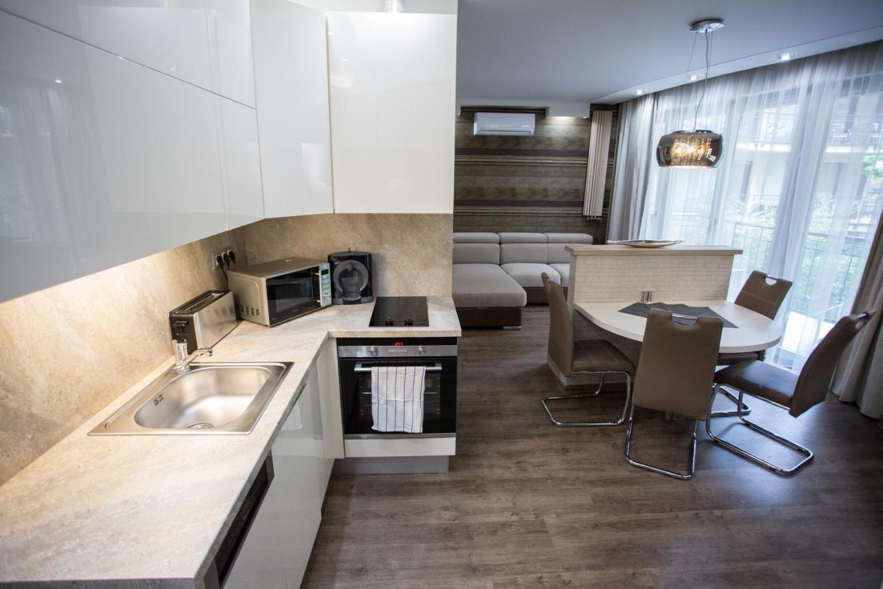 All Seasons Apartment 2