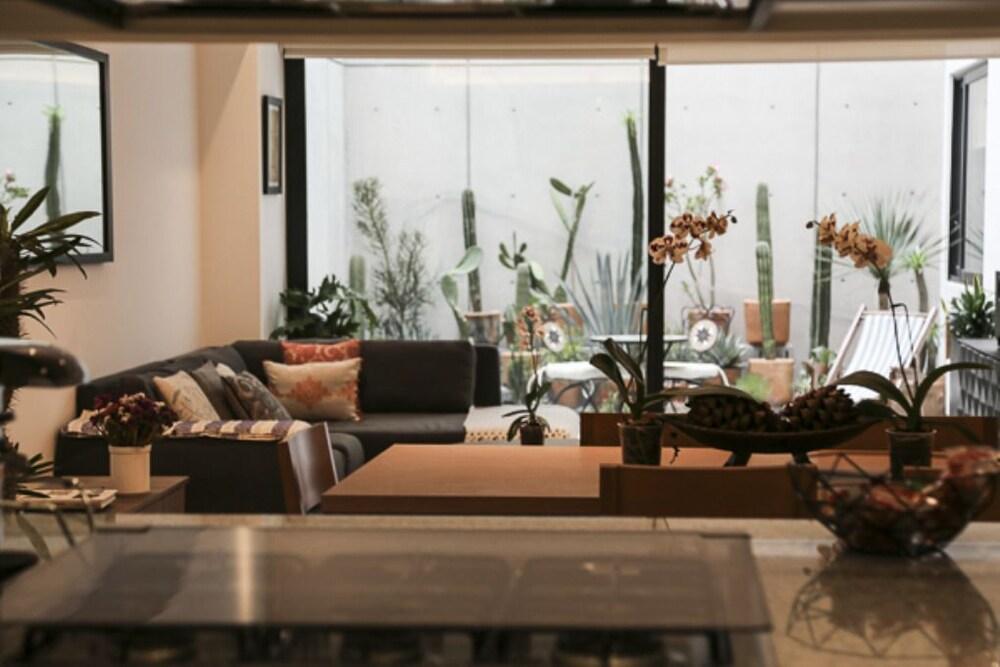 Cactus Private Terrace by Mr.W