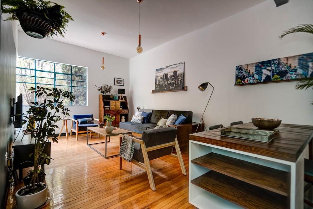 Old School Apartment by Mr.W