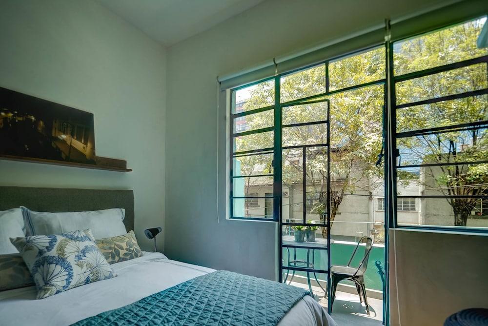 Old School Apartment by Mr.W 2