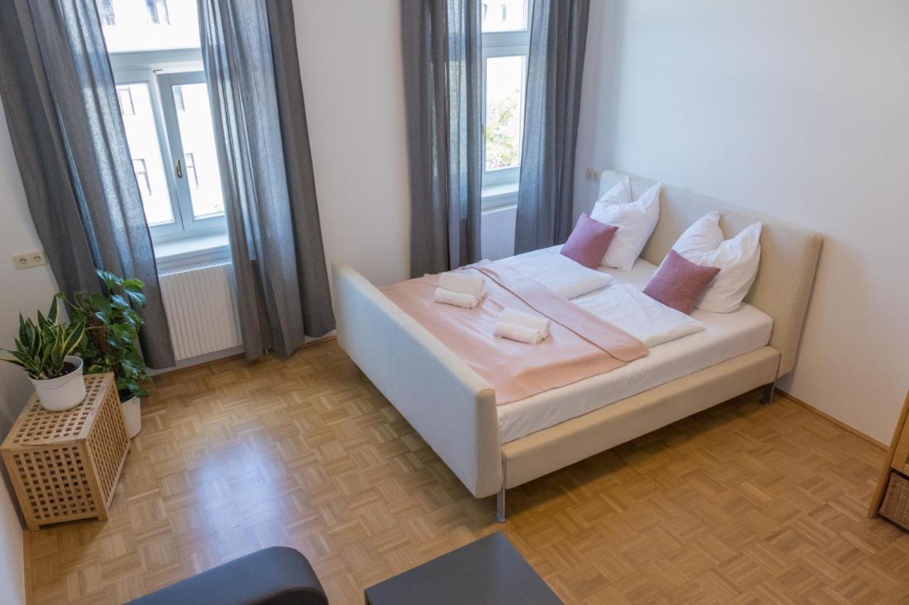 Kingsize Central Station Residence 1