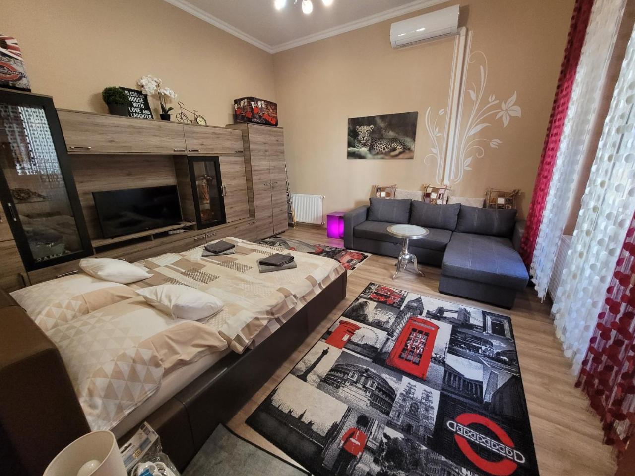 Apartment Near Opera in Downtown Budapest 2