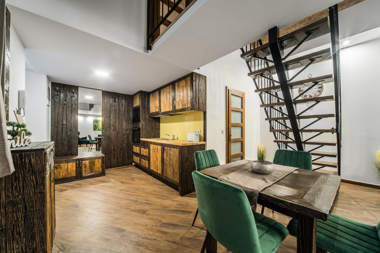 Old Drum Residence 2