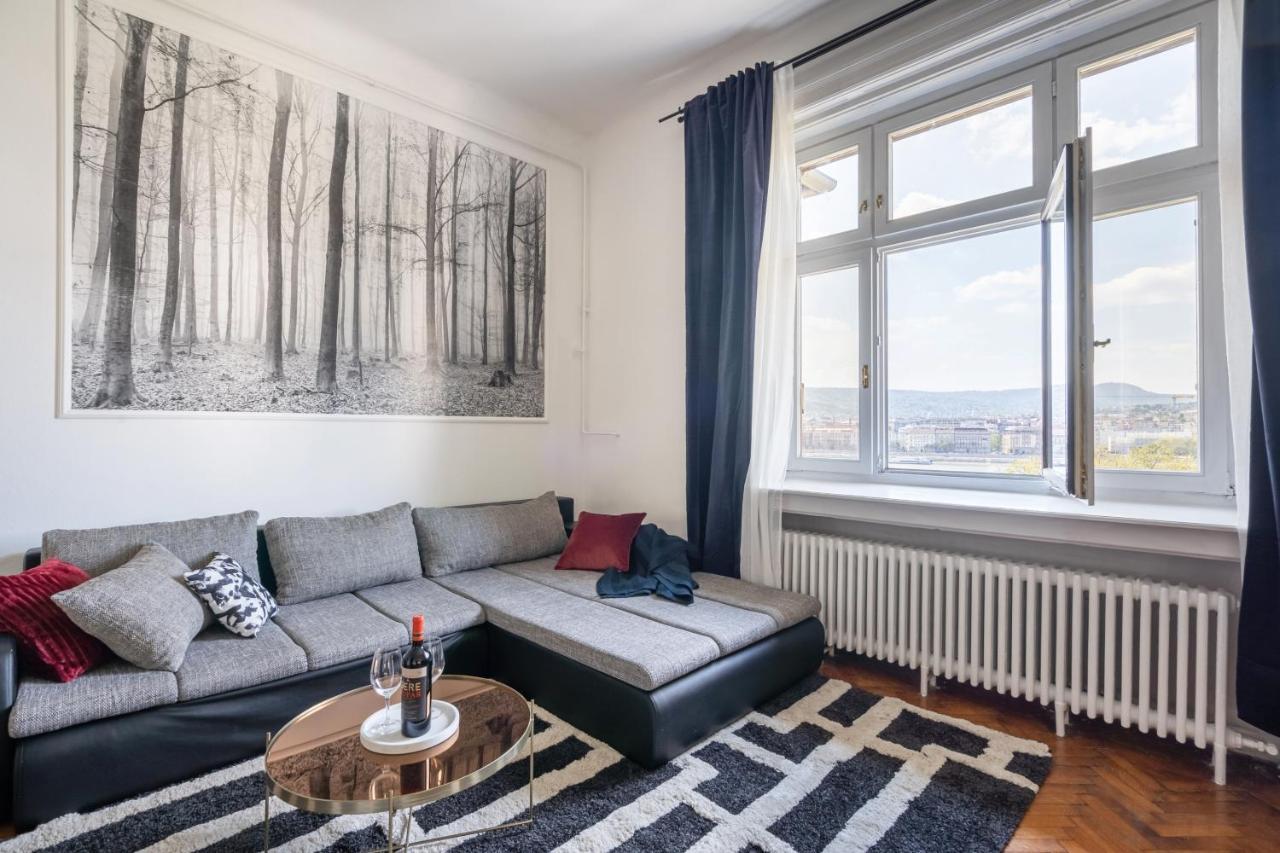 Bpr Stollar Apartment, Danube View 1