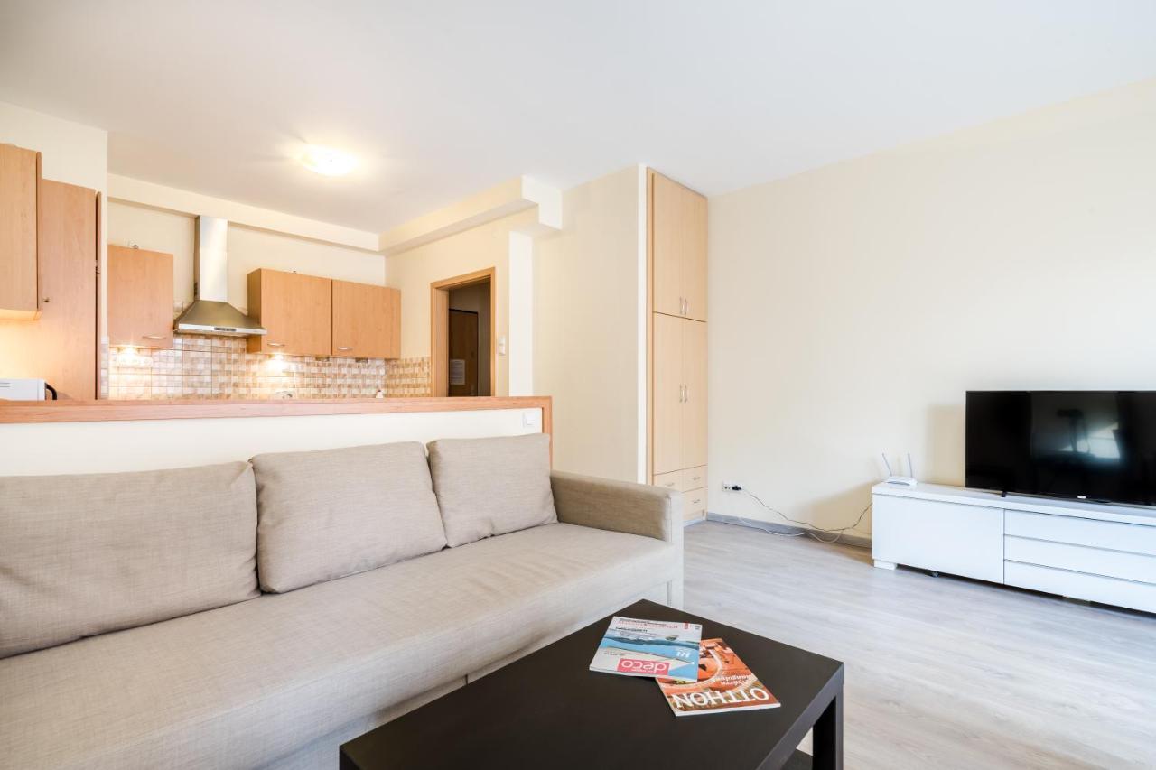 Bpr Vivid Downtown Vibe with Balcony