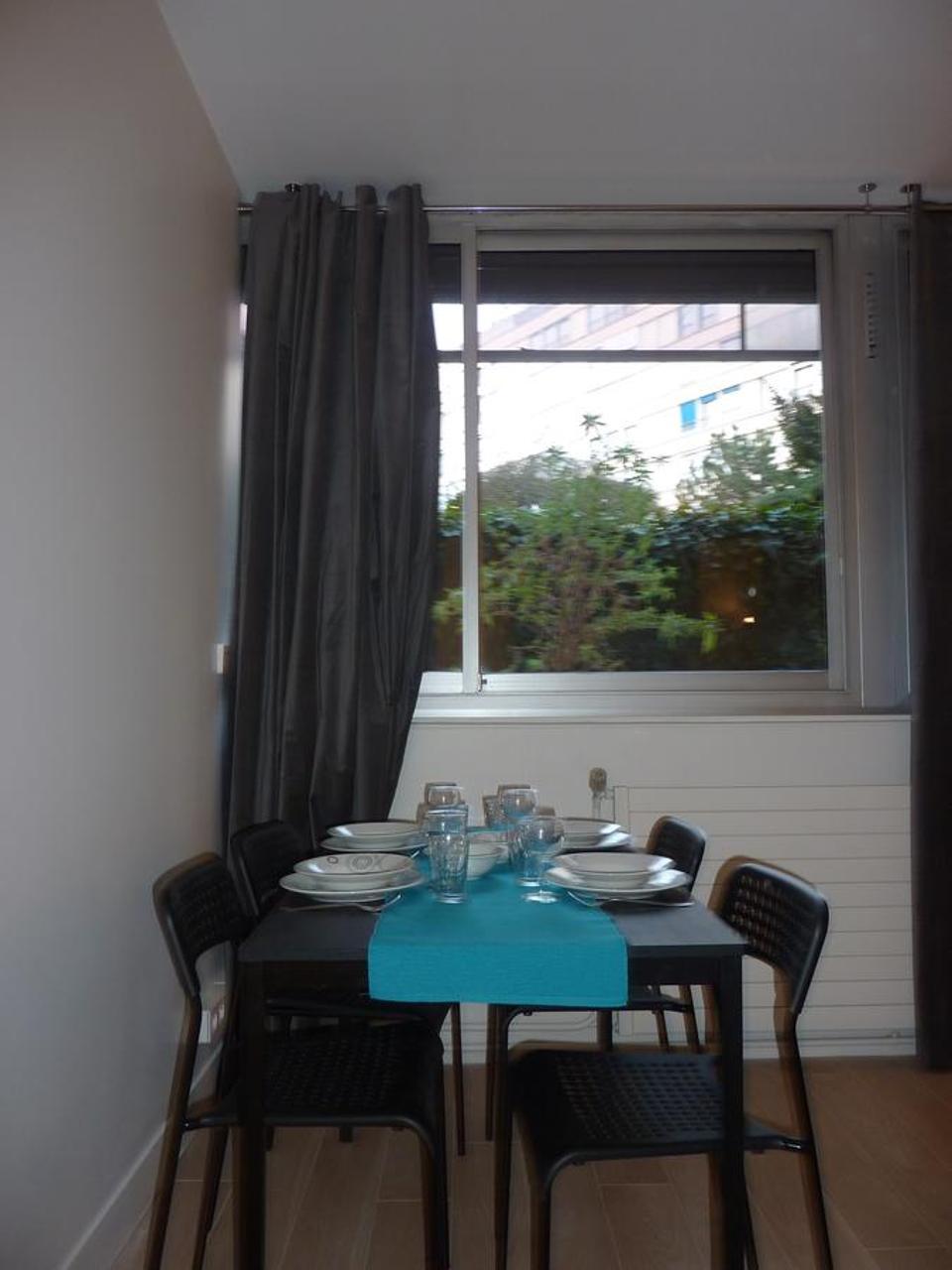 Tour Eiffel Grenelle 1