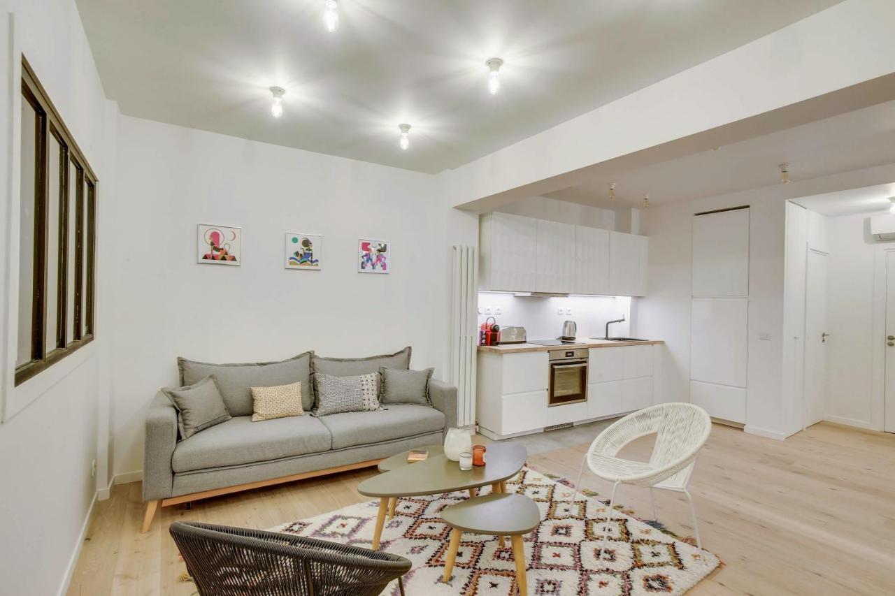 Central & Stylish Renovated Parisian Apt / 6-8 Guests 2