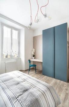 Joivy Bright Apartment in de Angeli Near Subway 1