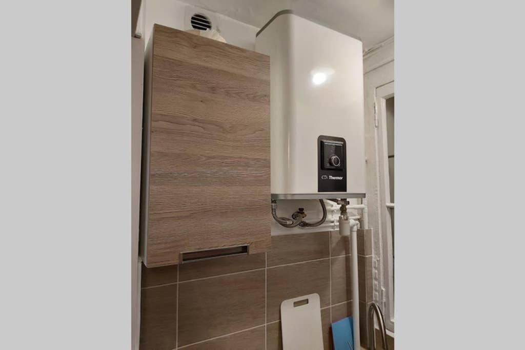 Studio Rue Gauthey Paris 17 1