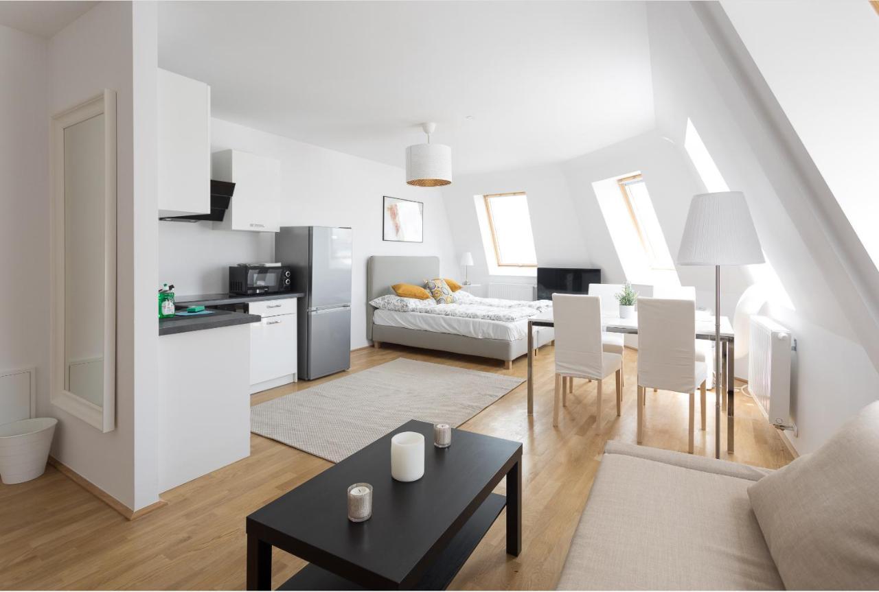 Zwischen Schonbrunn Und Dem City Center. Apt. 39