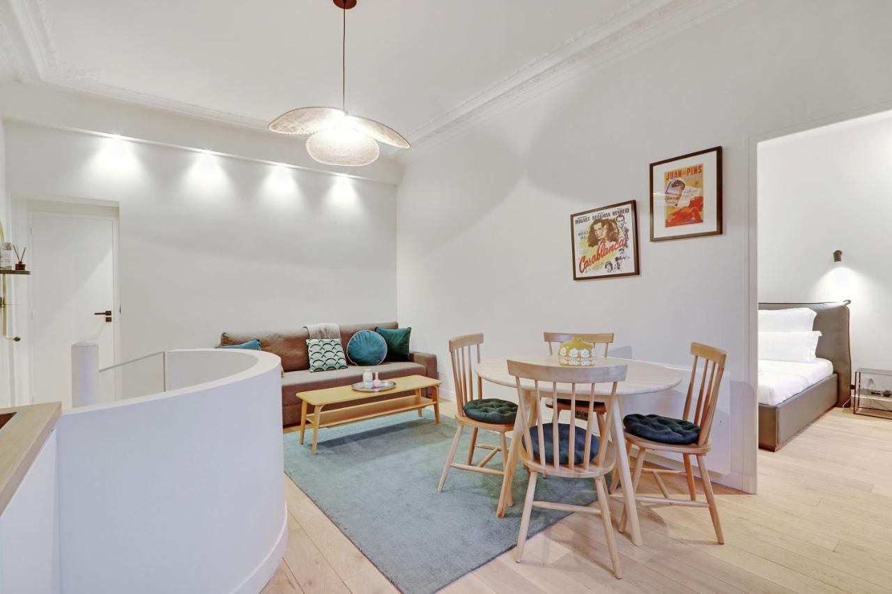 Pick a Flat's Apartment in Neuilly Sur Seine - Avenue Charles de Gaulle 2