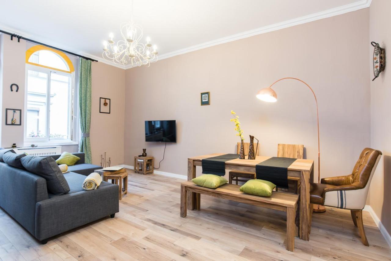 Downtown Synagogue 1