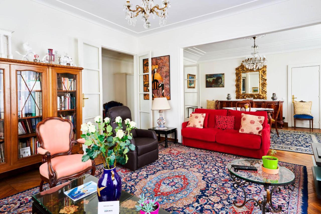 Superb Flat Two Steps Away From Porte Maillot in Paris - Welkeys