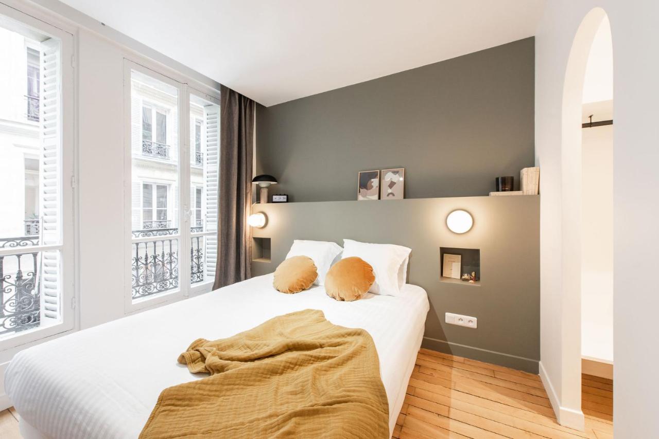 Central And Renovated Parisian Apartment, 6-7 Guests 2