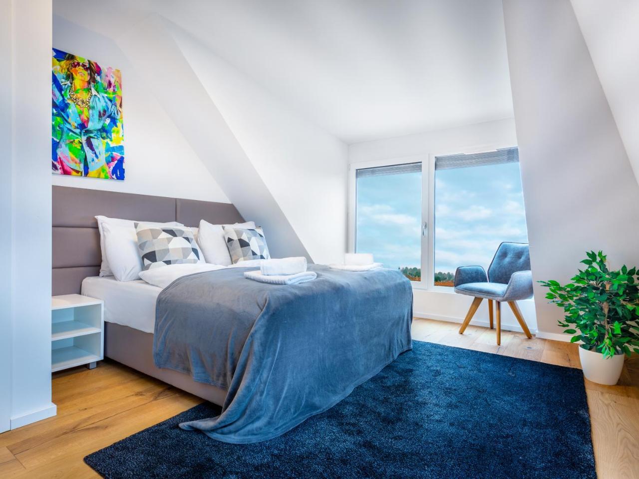 Mark's Penthouse Apartments 1