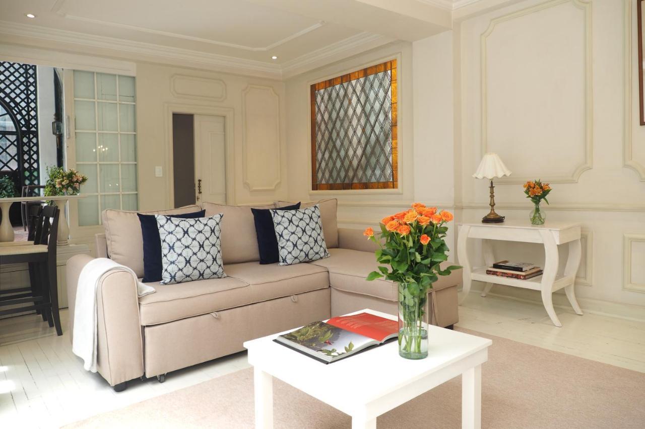 Terraza de Hamburgo by the Local Way