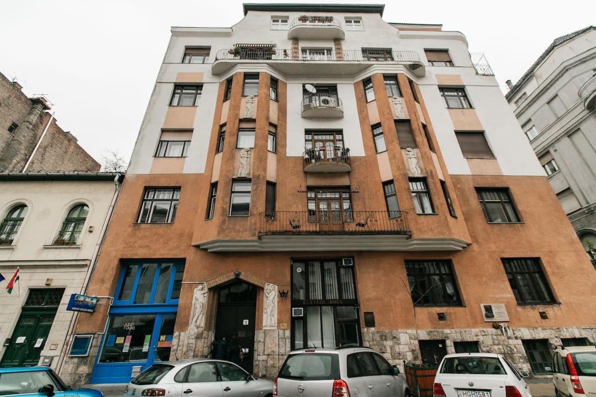 Balaton Apartment Central Budapest 2