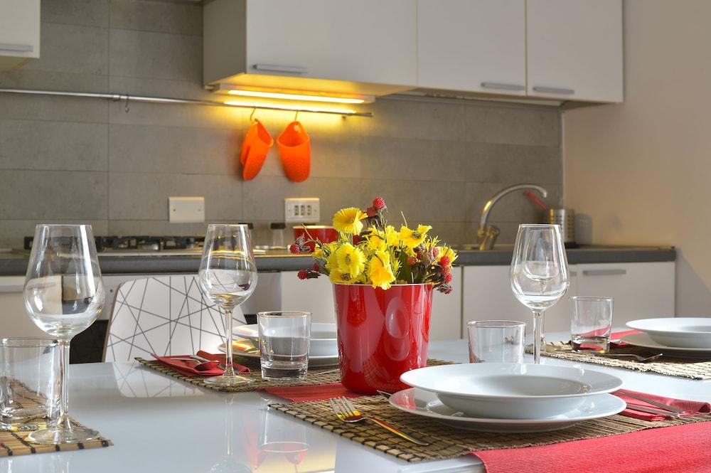 At Home - Porta Romana 2