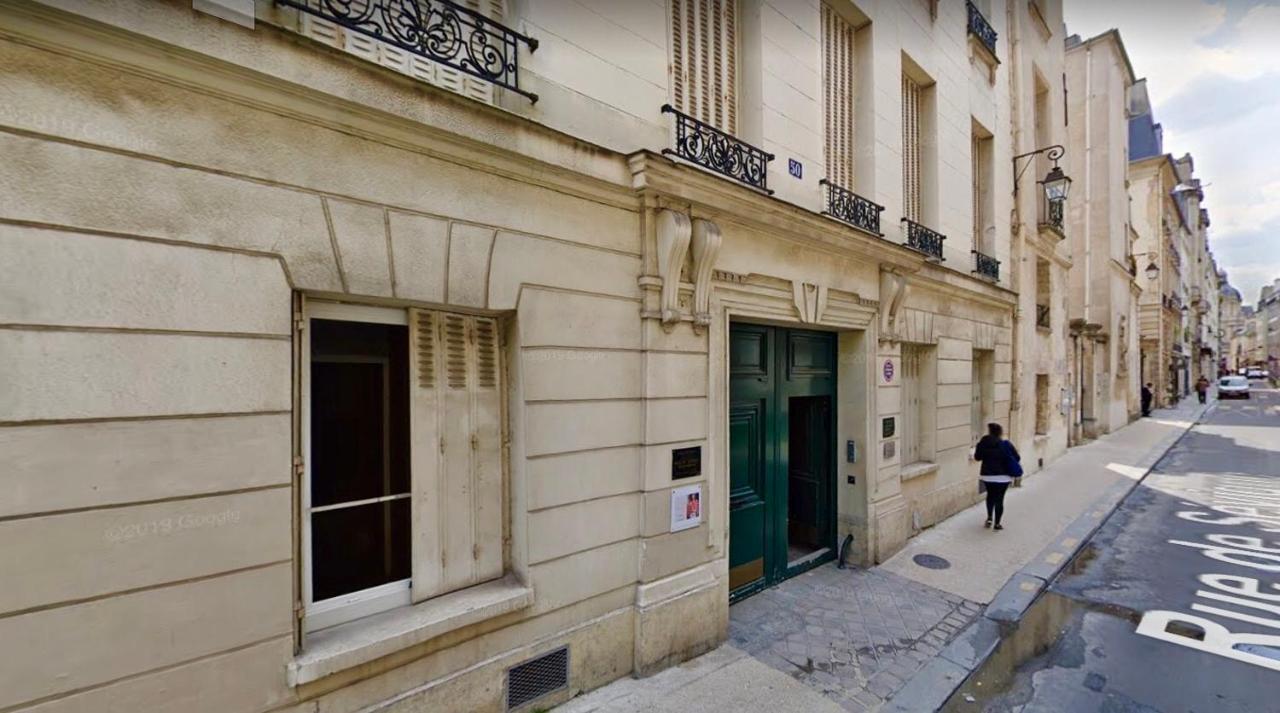 Marais Place Des Vosges Sevigne 1