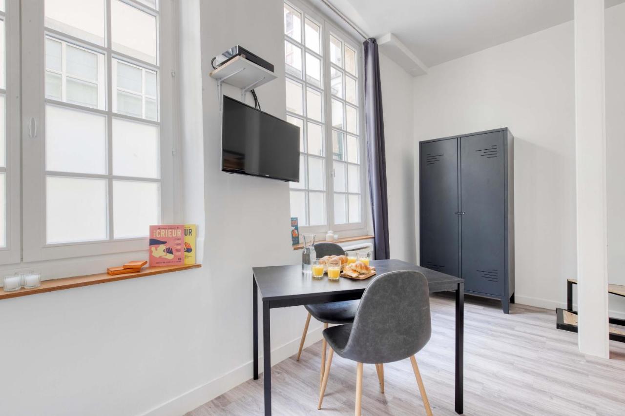 New & Design Studios in the Heart of Le Marais 1