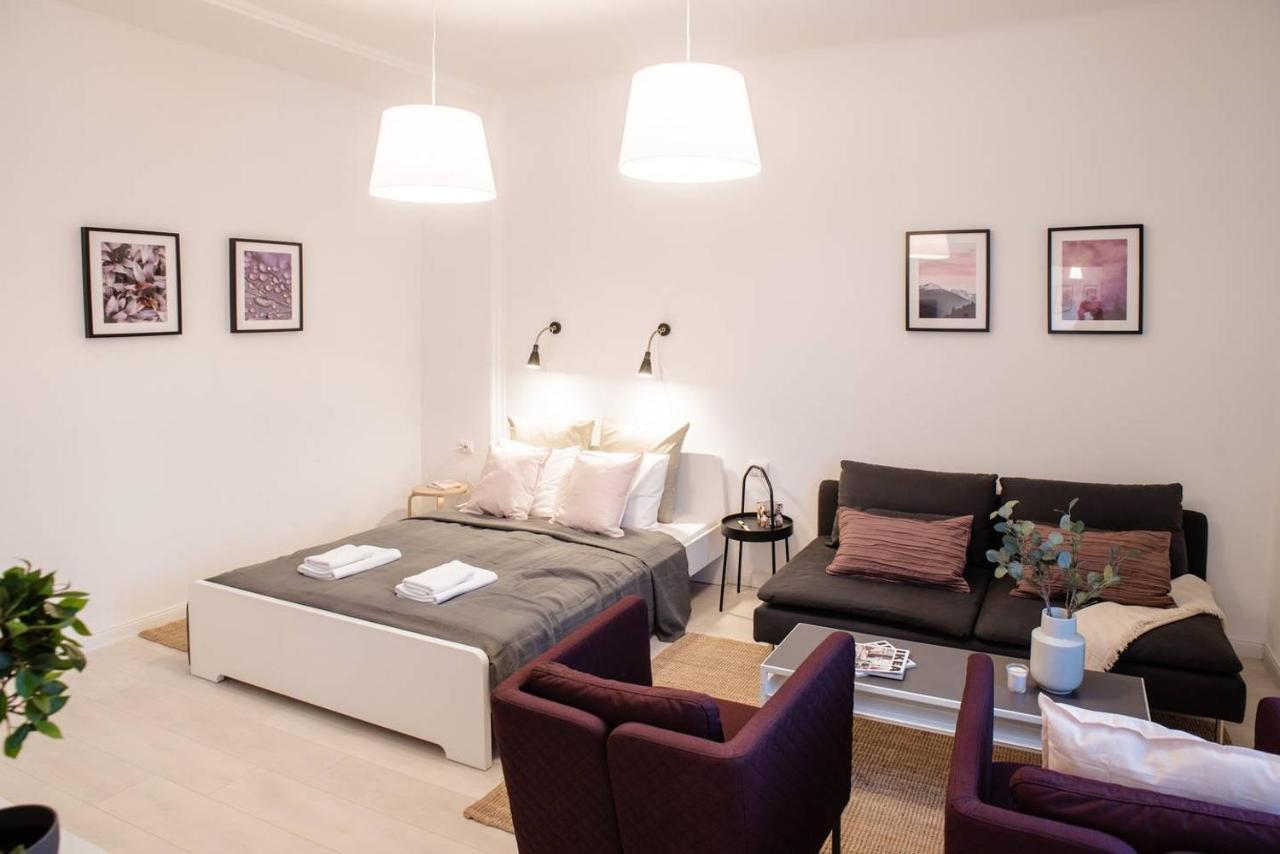 Very Central, New And Comfy Apartment with A/C 1