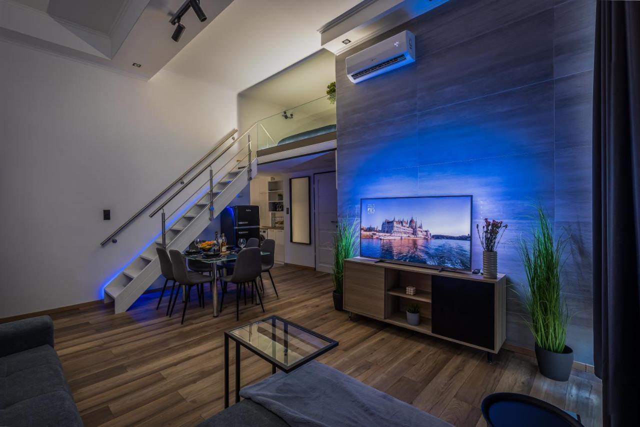 Kiraly21 Downtown Apartment at Gozsdu Garden 1