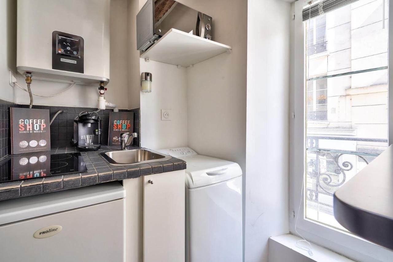 Cute And New Studio Duplex in the Heart of Paris (Adults Only) 2