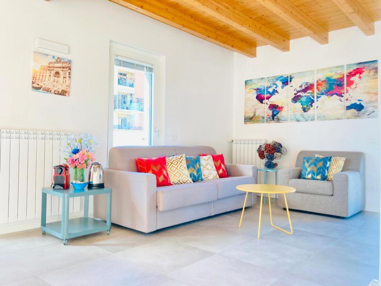 Stepandgo Milano Navigli 2