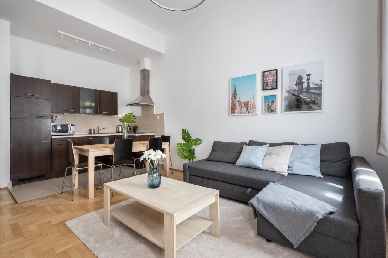 Ace of Spades Gozsdu 1