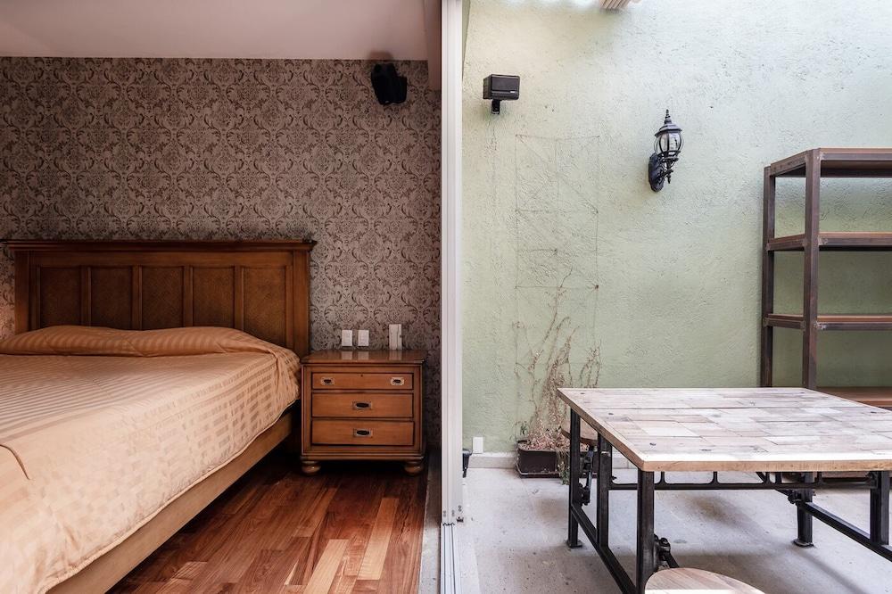Destination Condesa @Roma Norte Penthouse Loft 2