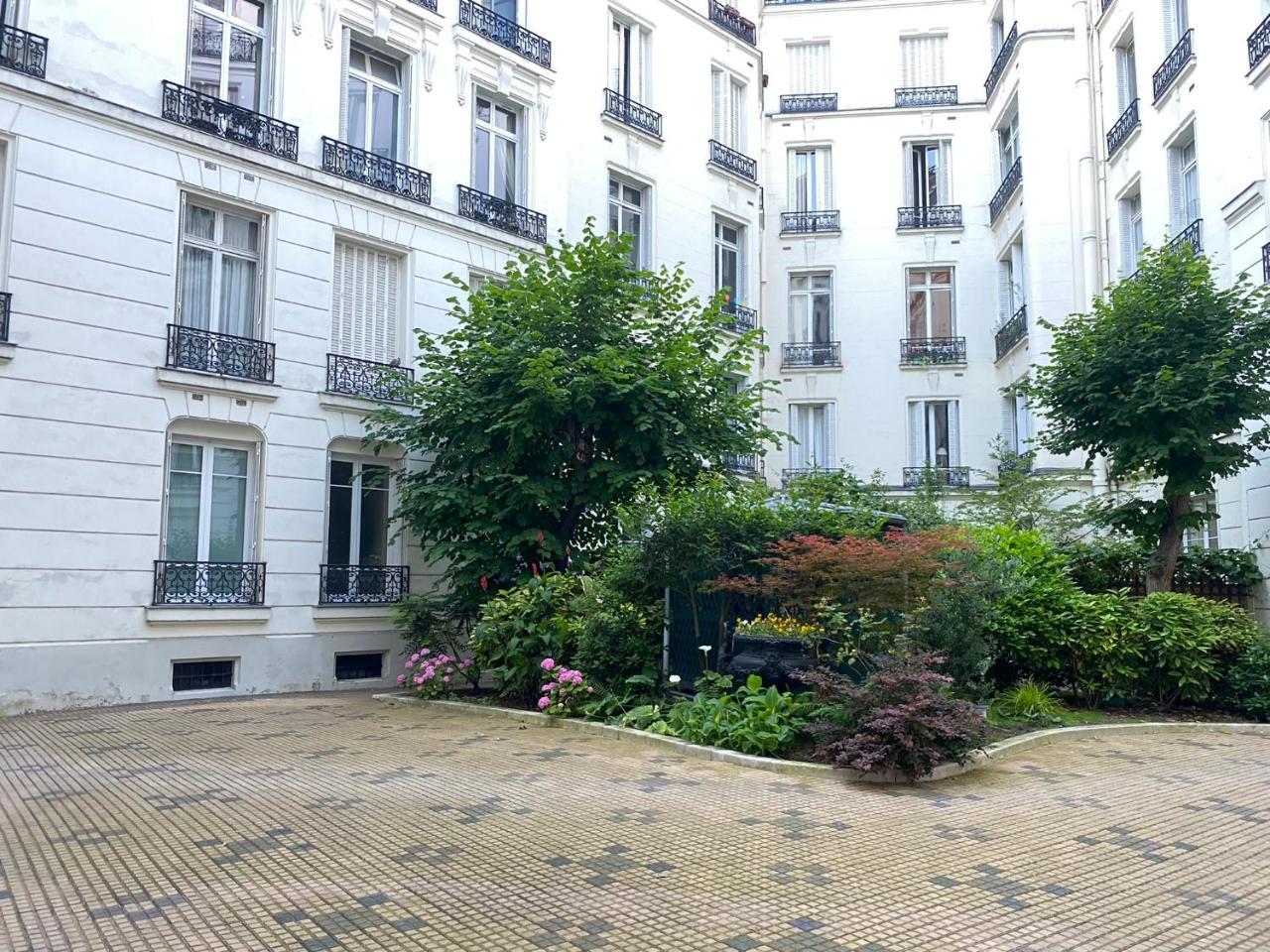 Home Sweet Home Champs Elysees Niel 1