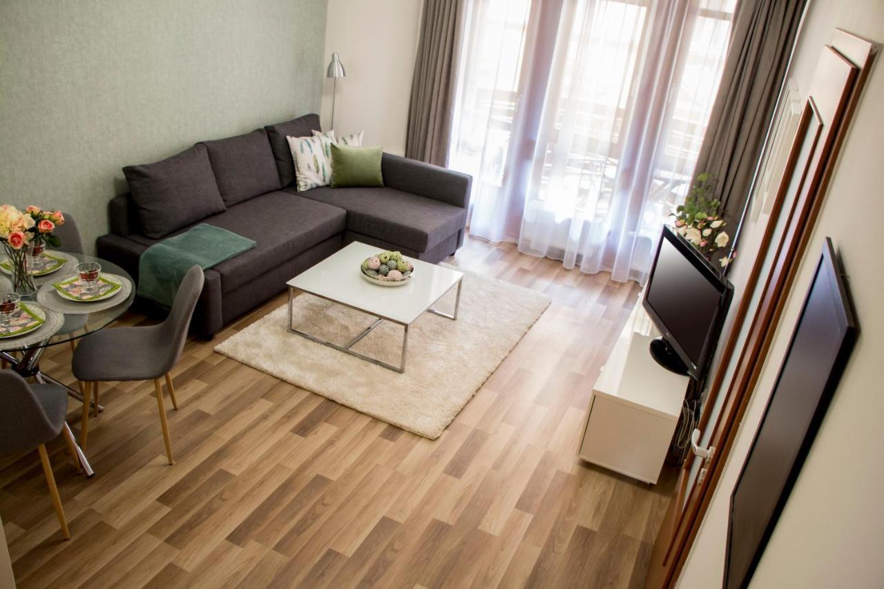 Don Quijote Apartment 1