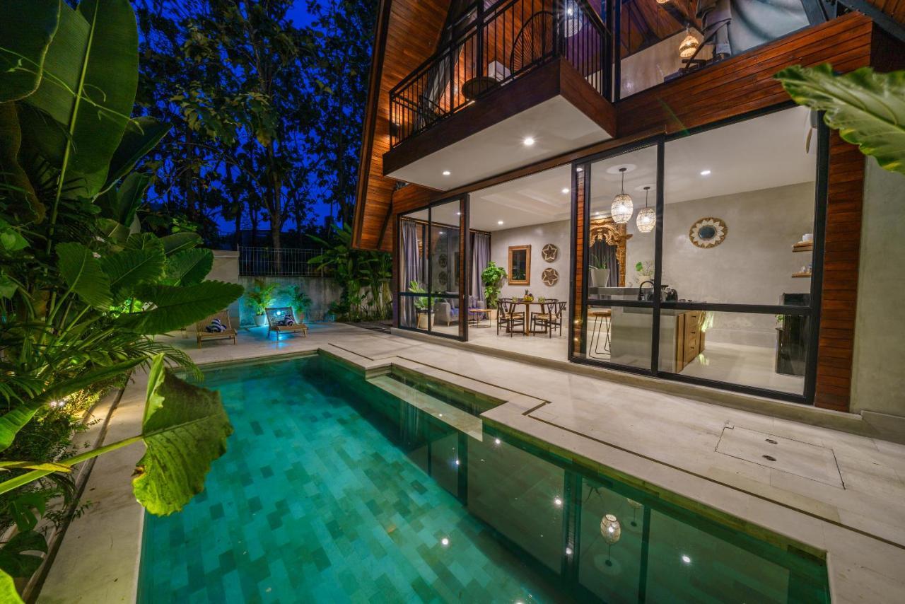 Villa Kirana - Designer 2-Bedroom Villa with Pool in Pererenan 2