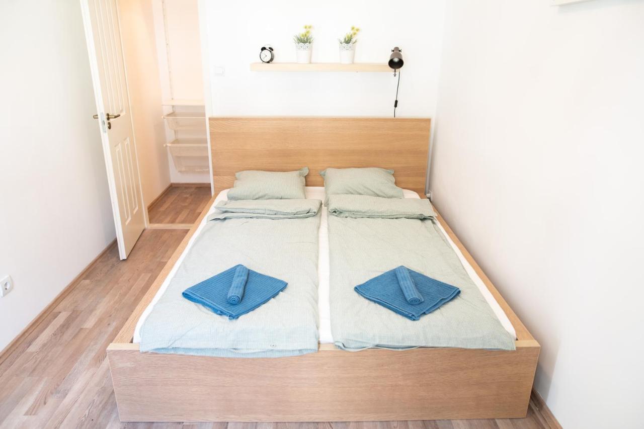 N28 Condo Apartment Next To Andrassy. 1