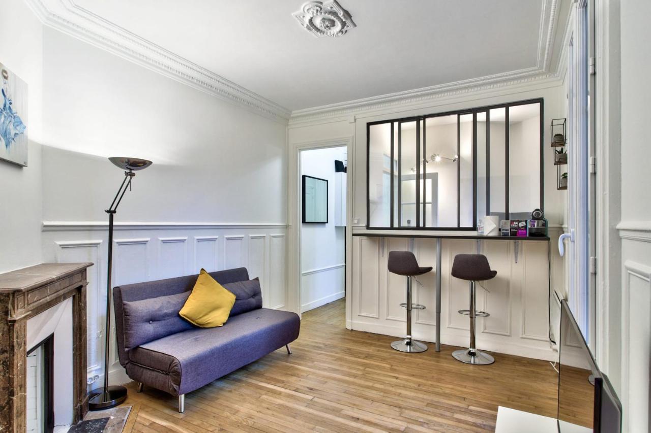 Superb Calm Studio Nearby the Eiffel Tower - Welkeys