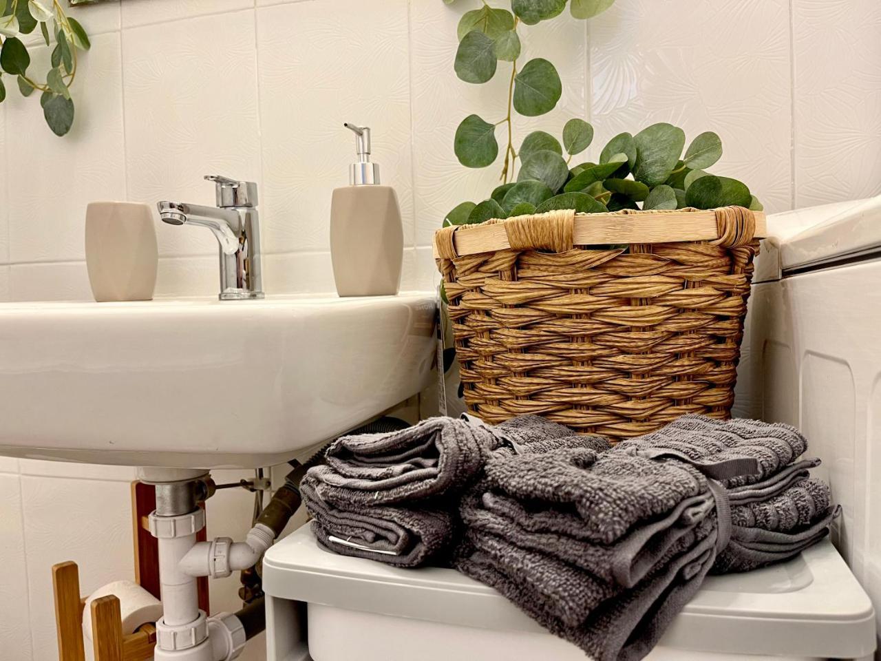 Apartment with Free Parking 2