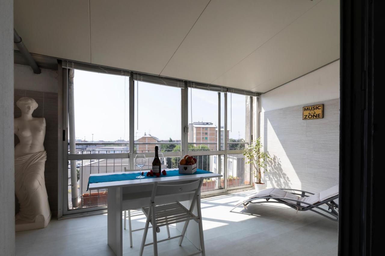 La Veranda - Bright Top Floor Apartment with Views of the Madonnina 2