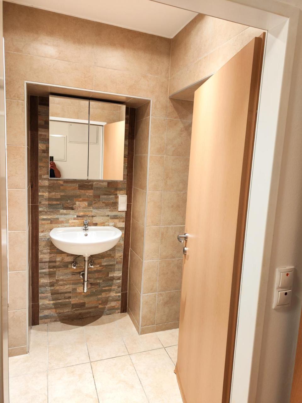 Youth Hostel Service Vienna 2