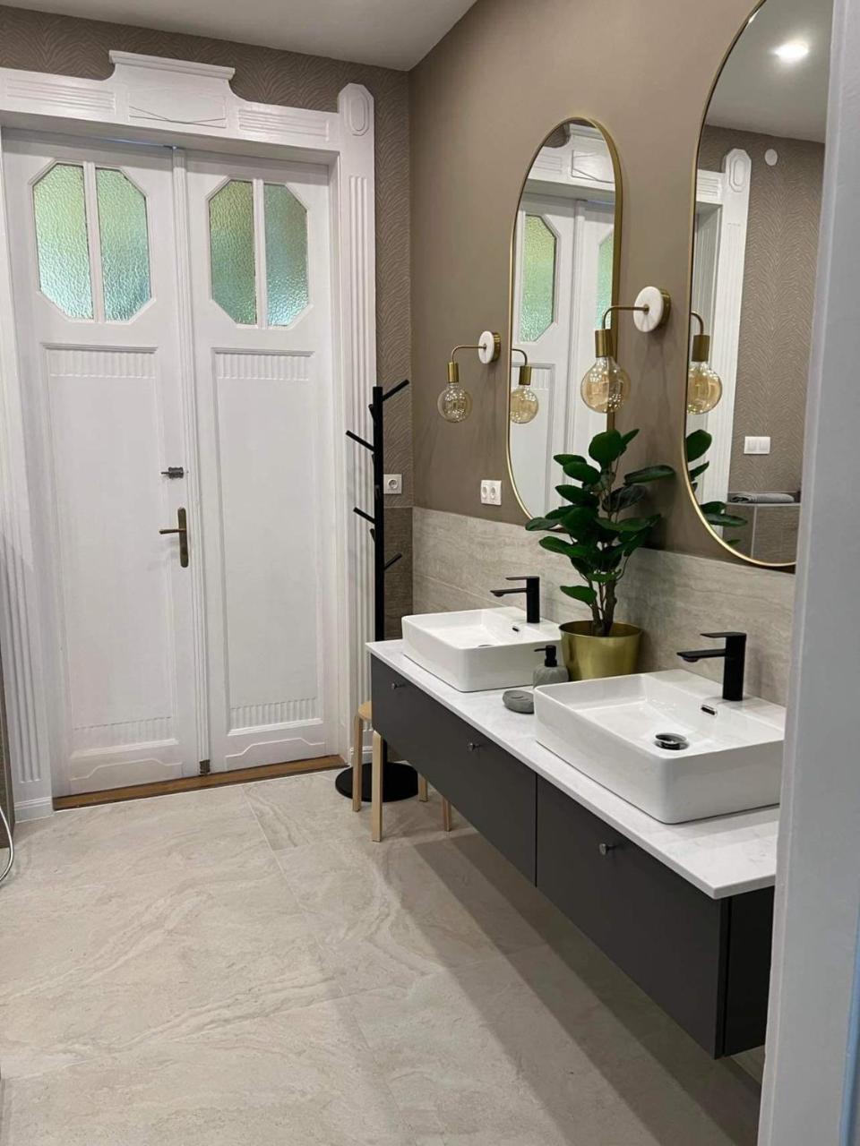 Orangehomes Panthera Luxury Apartment 2