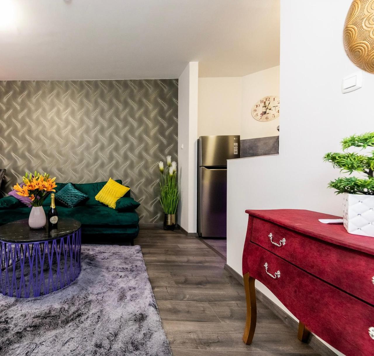 H & a Suite Gozsdu - the 1001 Nights Suite 2