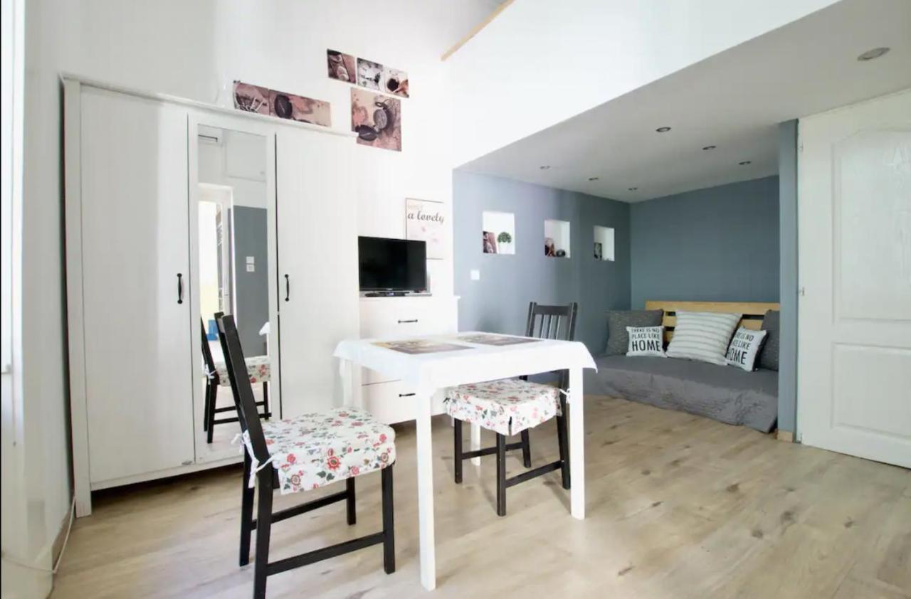 Standard Apartment by Hi5 - Wesselenyi Street