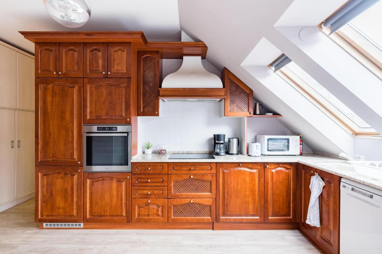 Sunny And Central Penthouse with Private Garage 2