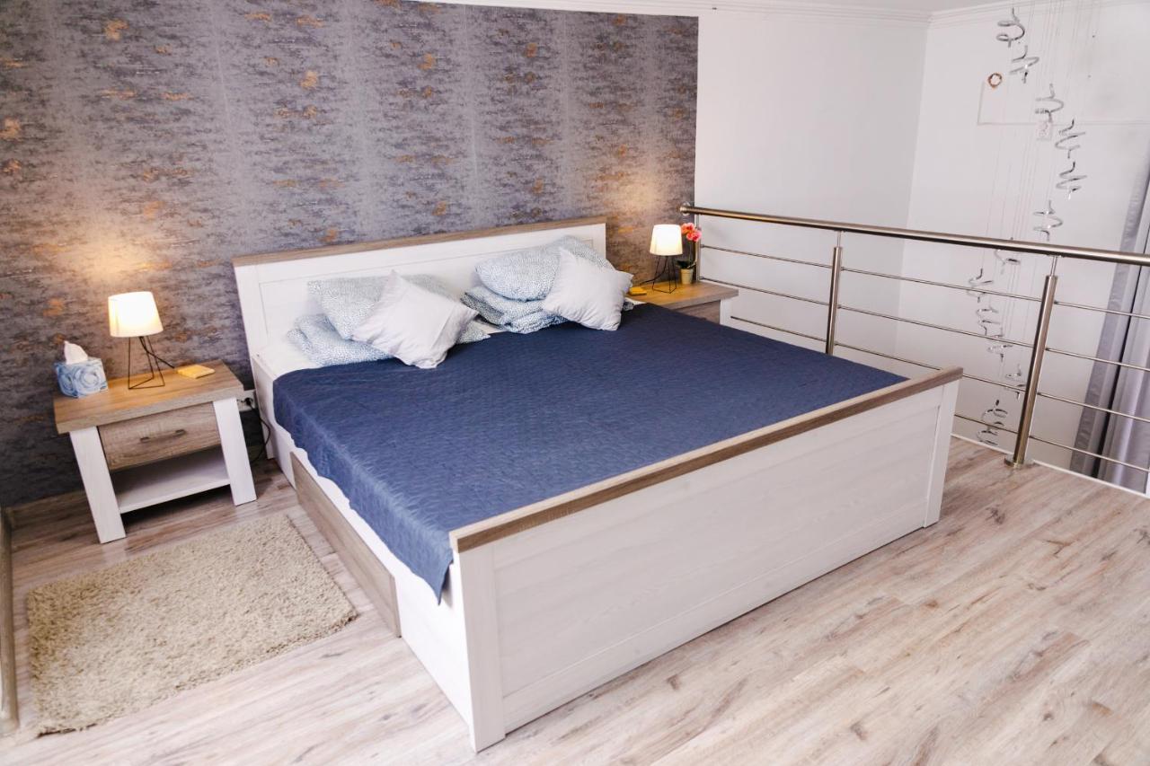 Budapest Hidden Gem at Center Next To Gozsdu Garden And Synagogue 1