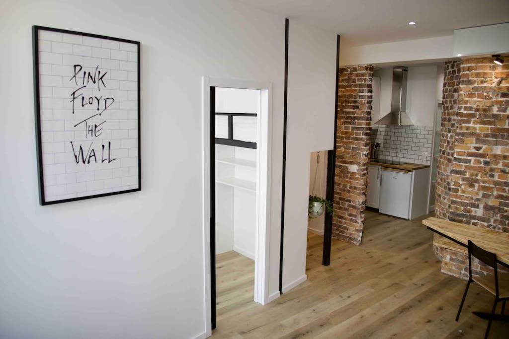 Another Brick in the Wall Apartment in Paris Sleeps 9 1