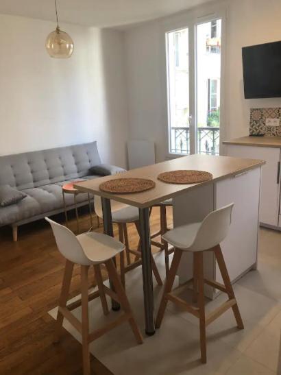 Comfort And Cosy Flat Near Train Stations 1