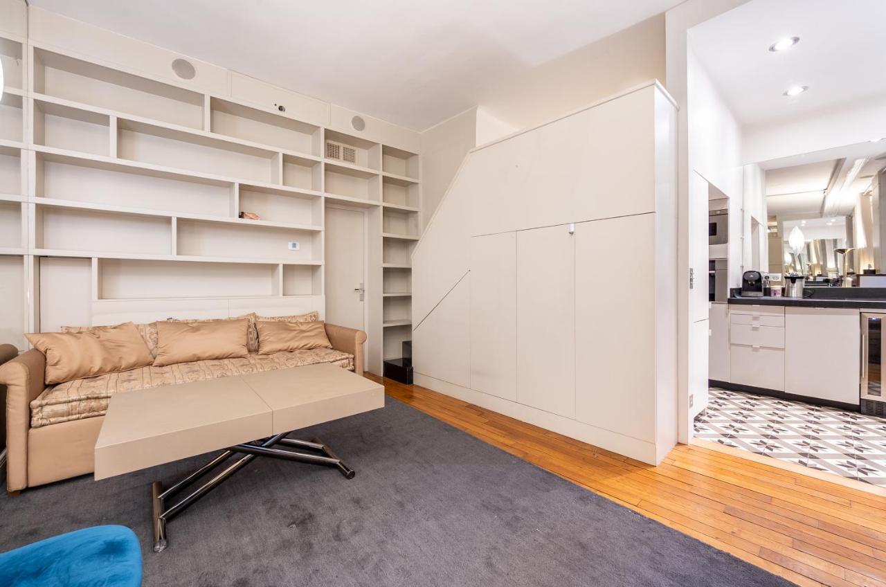 Elegant Studio Avec Mezzanine Porte Des Ternes 1