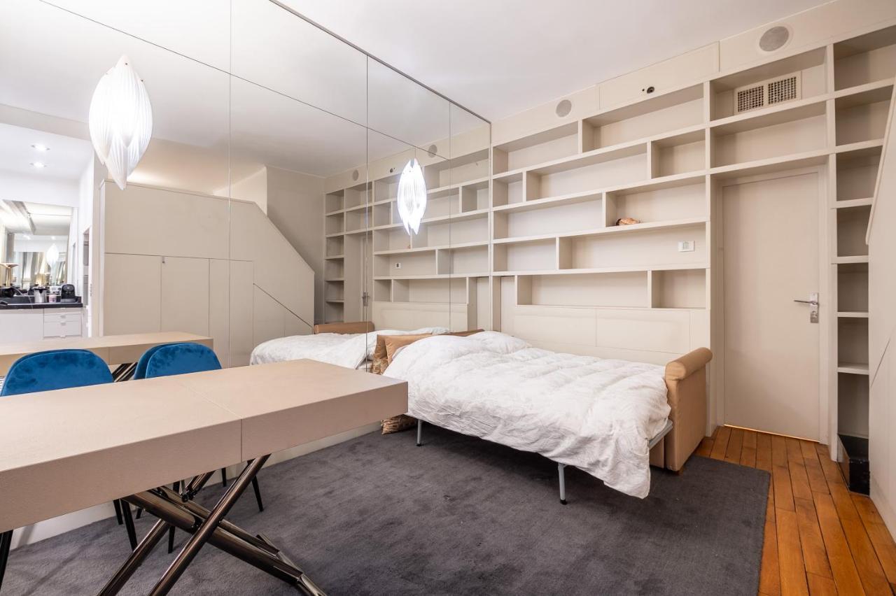 Elegant Studio Avec Mezzanine Porte Des Ternes 2