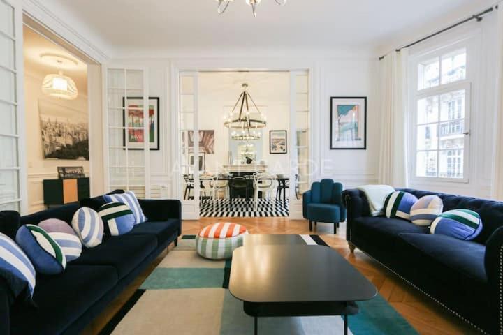 Luxury Eiffel Tower 2