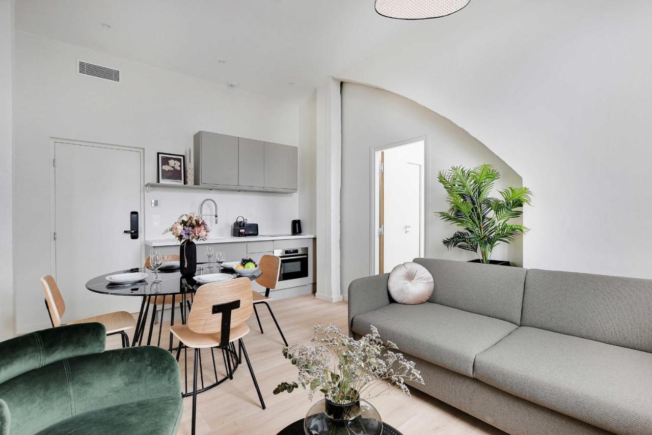 Exceptional Home Close To the Eiffel Tower 2