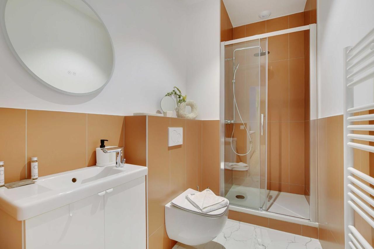 Fancy Home Close To the Eiffel Tower 1